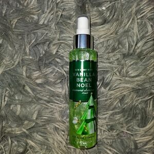 NWT Bath & Body Works Vanilla Bean Noel Diamond Shimmer Mist. 4.9 fl oz